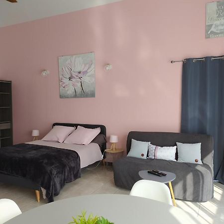 Domaine Moulin D' Elemiah Apartment Gemozac Ngoại thất bức ảnh